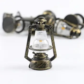 1:12 1:6 Ölçekli Minyatür gaz lambası Dollhouse Aksesuarları Mini Gazyağı Fener Bebek Evi Dekor Sahne Süsler Oyna Pretend