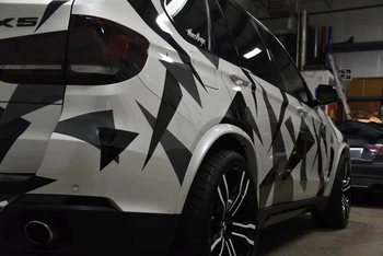 Araba Styling Siyah Beyaz Camo Vinil Wrap Araba Motosiklet Çıkartması DIY Styling Kamuflaj şerit etiket Kabarcık Ücretsiz