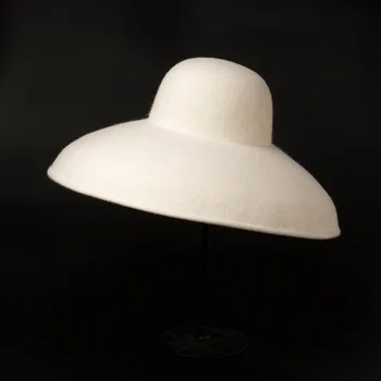 Klasik Büyük Geniş Ağız Yün keçe şapka Bayan Disket Melon Şapka Beyaz Fedora şapka kadın Kış Sıcak Şapka Derby Kilise Parti Elbise Şapka