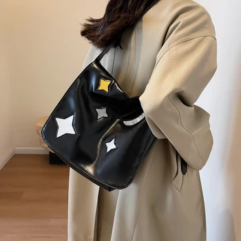 Yeni kadın Crossbody Çanta Tasarım Yıldız Ay Desen Y2K omuzdan askili çanta Ayarlanabilir Omuz Askısı Casual Streetwear Tote Çanta Kadın